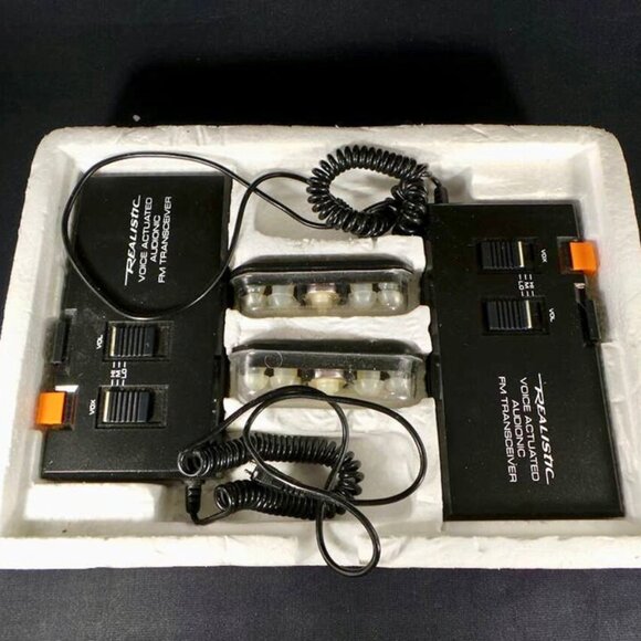 Vintage Realistic Voice-Operated Two-Way TRC-504 (21-404) Communication System T - Picture 3 of 9